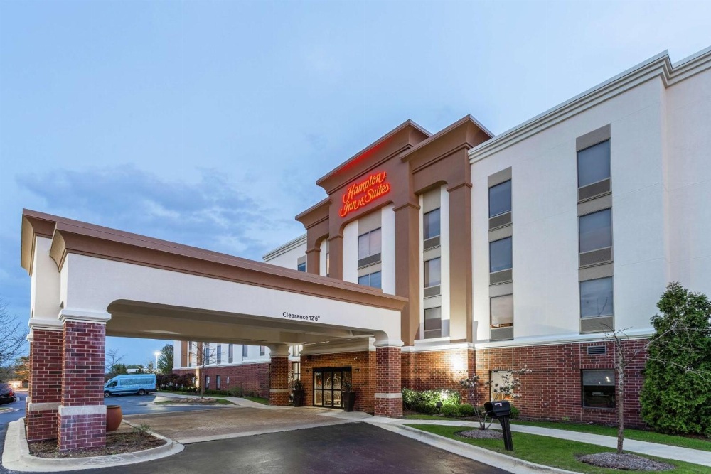 Hampton Inn By Hilton & Suites Chicago-Libertyville Main image